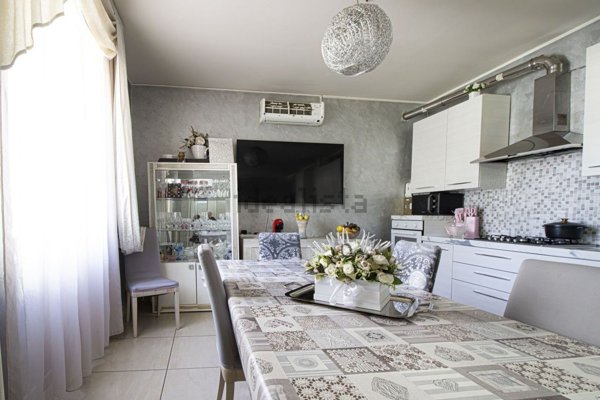 casa indipendente in vendita a Mosciano Sant'Angelo