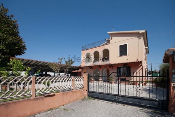 casa indipendente in vendita a Mosciano Sant'Angelo