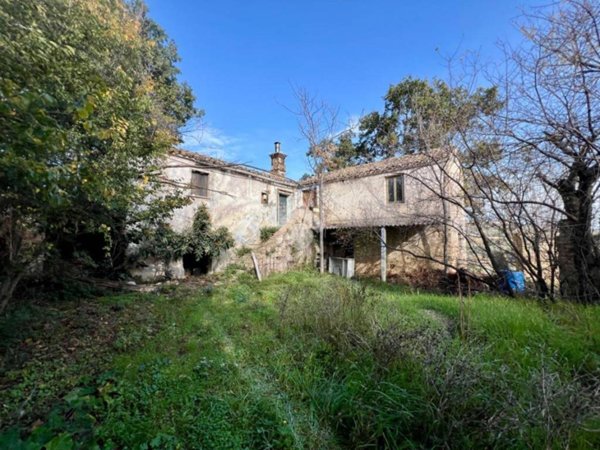 terreno agricolo in vendita a Mosciano Sant'Angelo