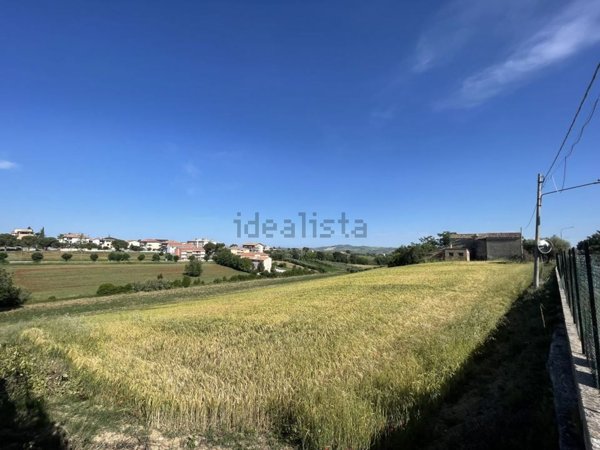 casa indipendente in vendita a Mosciano Sant'Angelo