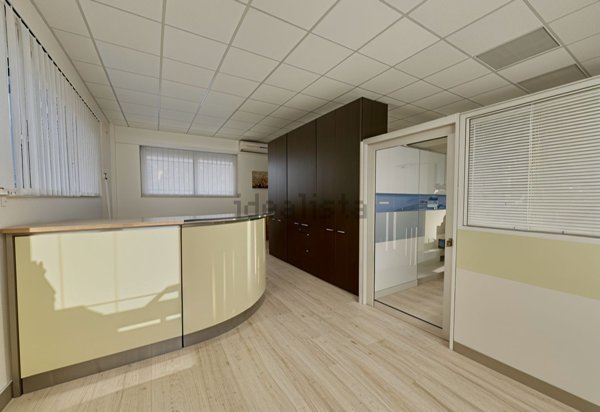 capannone in vendita a Mosciano Sant'Angelo