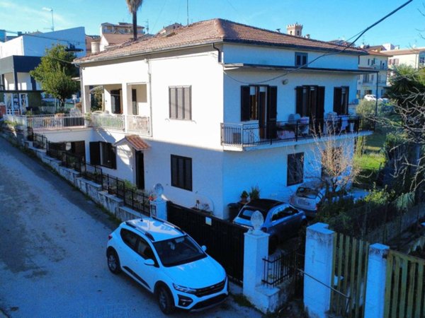 appartamento in vendita a Mosciano Sant'Angelo
