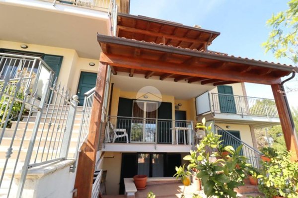 casa indipendente in vendita a Mosciano Sant'Angelo