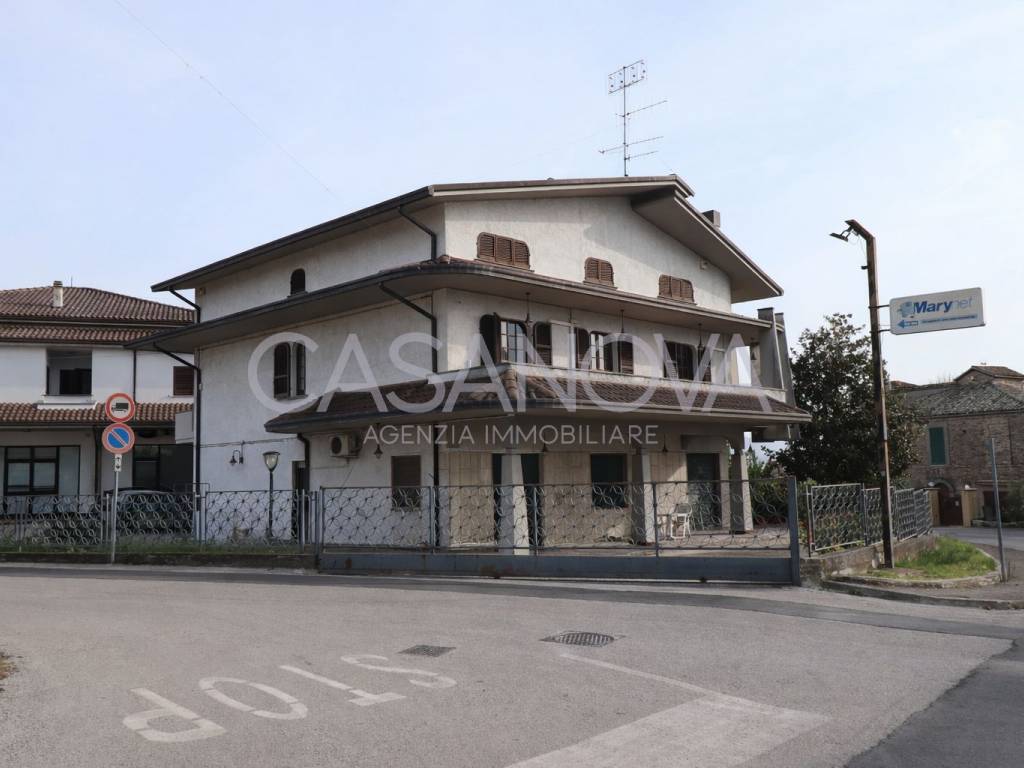 appartamento in vendita a Mosciano Sant'Angelo