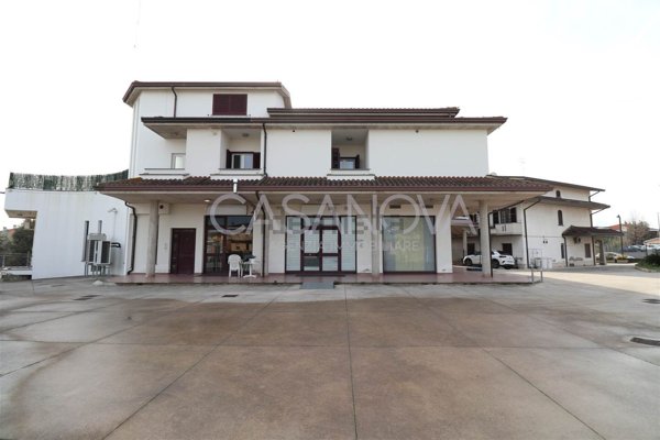 casa indipendente in vendita a Mosciano Sant'Angelo