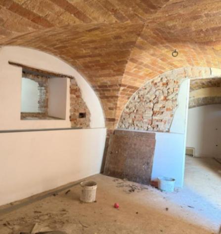 negozio in vendita a Mosciano Sant'Angelo