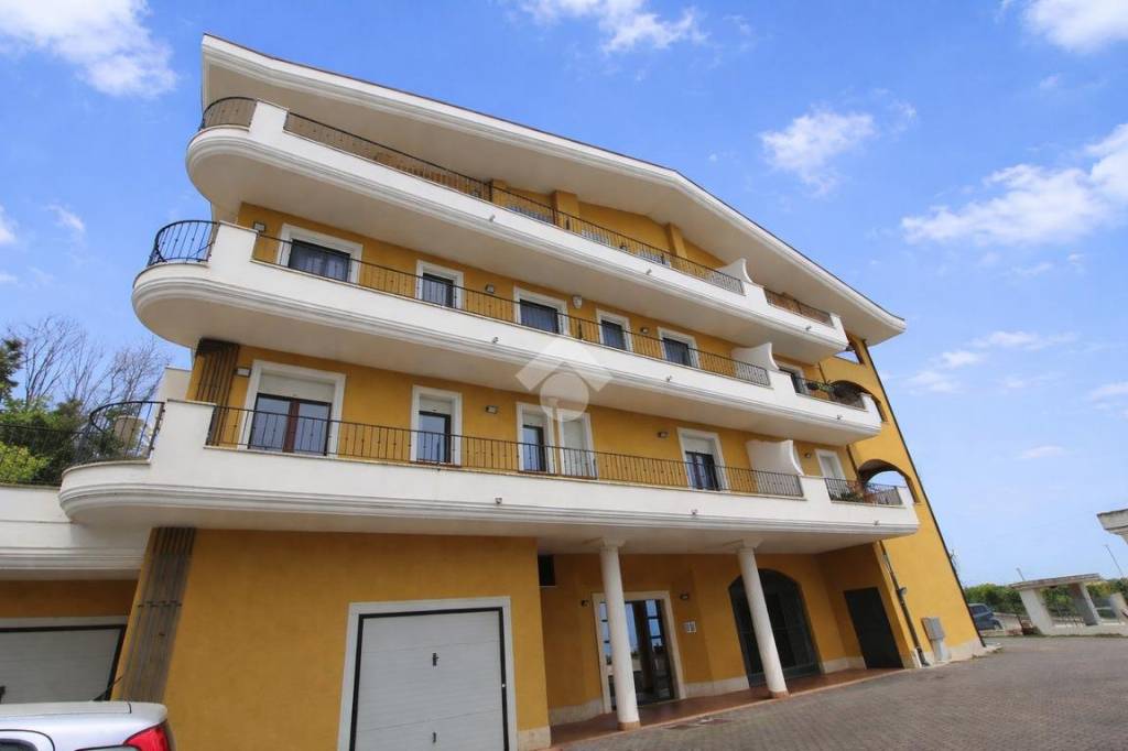 appartamento in vendita a Mosciano Sant'Angelo in zona Colle Imperatore
