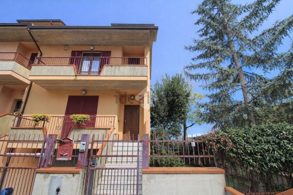 casa indipendente in vendita a Mosciano Sant'Angelo