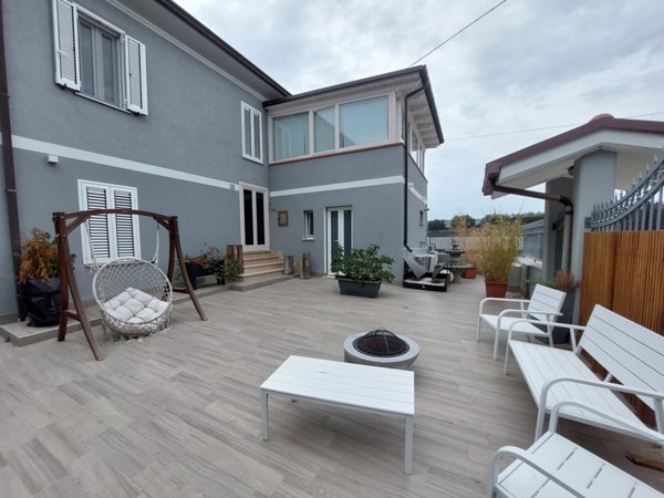 casa indipendente in vendita a Mosciano Sant'Angelo