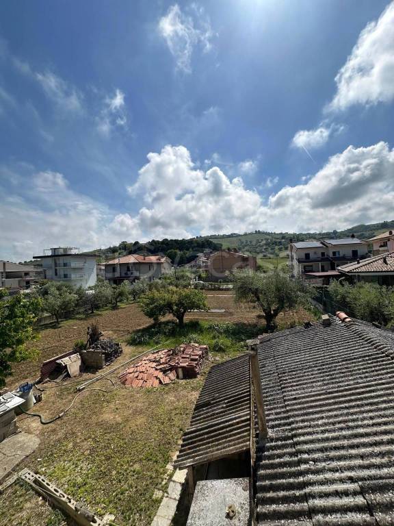 terreno edificabile in vendita a Mosciano Sant'Angelo