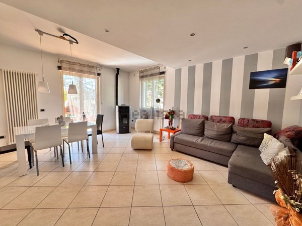 casa indipendente in vendita a Mosciano Sant'Angelo