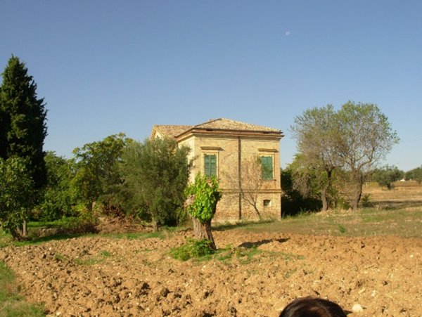 casa indipendente in vendita a Mosciano Sant'Angelo