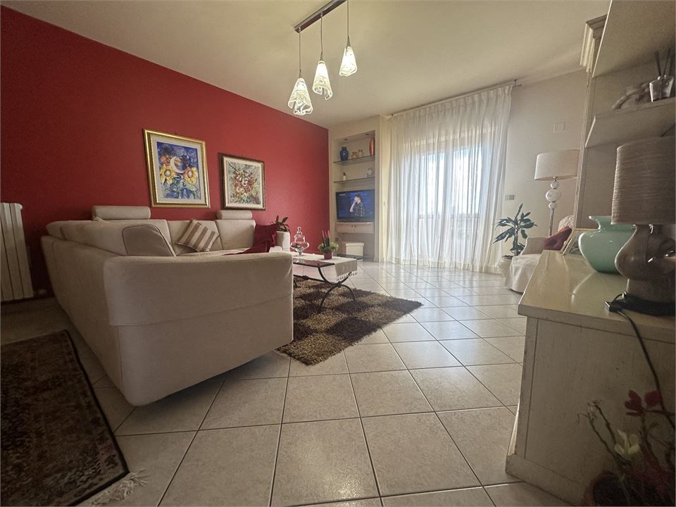 casa indipendente in vendita a Mosciano Sant'Angelo