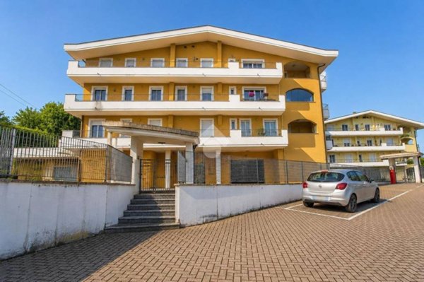 appartamento in vendita a Mosciano Sant'Angelo in zona Colle Imperatore