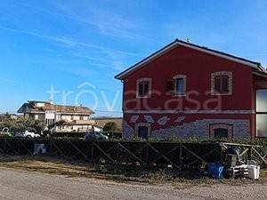 casa indipendente in vendita a Mosciano Sant'Angelo in zona Collepietro