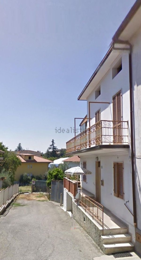 casa indipendente in vendita a Mosciano Sant'Angelo in zona Convento