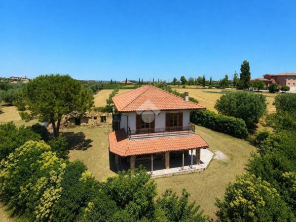 casa indipendente in vendita a Mosciano Sant'Angelo
