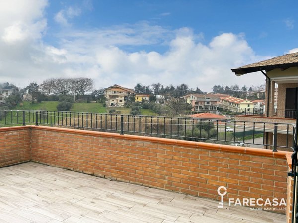 appartamento in vendita a Mosciano Sant'Angelo in zona Convento
