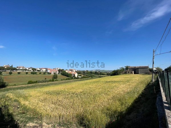 casa indipendente in vendita a Mosciano Sant'Angelo in zona Convento
