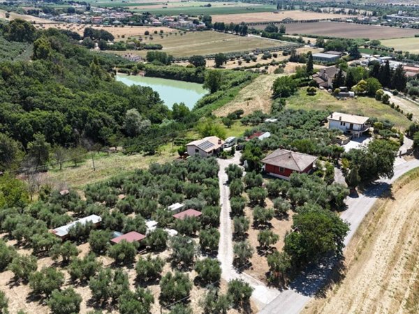 casa indipendente in vendita a Mosciano Sant'Angelo in zona Selva Alta