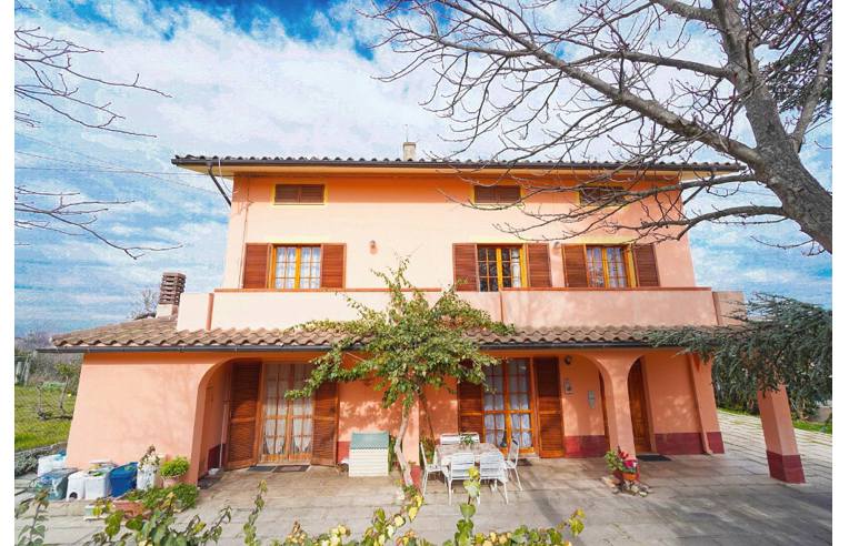 casa indipendente in vendita a Mosciano Sant'Angelo