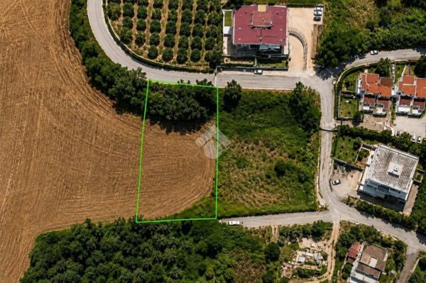 casa indipendente in vendita a Mosciano Sant'Angelo in zona Colle Imperatore