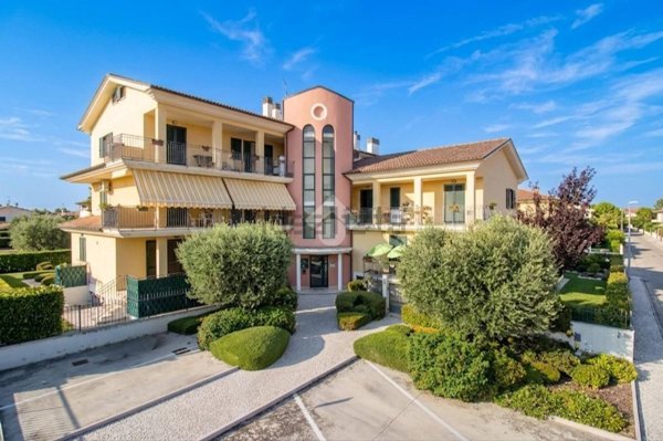 appartamento in vendita a Mosciano Sant'Angelo in zona Costa del Monte
