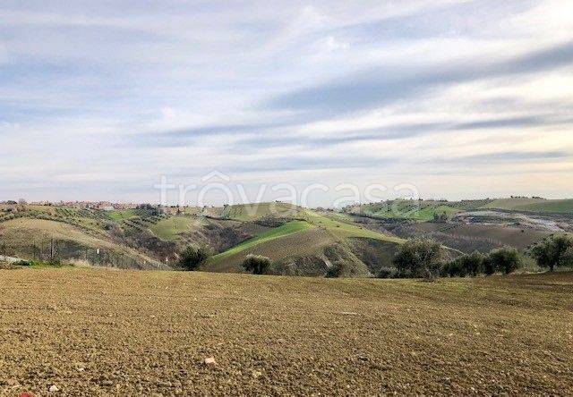 terreno edificabile in vendita a Mosciano Sant'Angelo