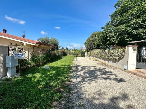 terreno agricolo in vendita a Mosciano Sant'Angelo in zona Convento