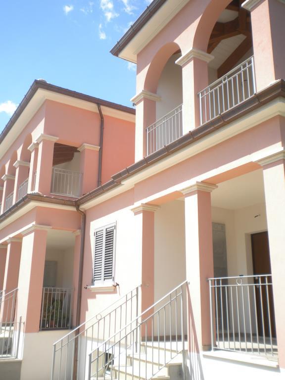 casa indipendente in vendita a Mosciano Sant'Angelo