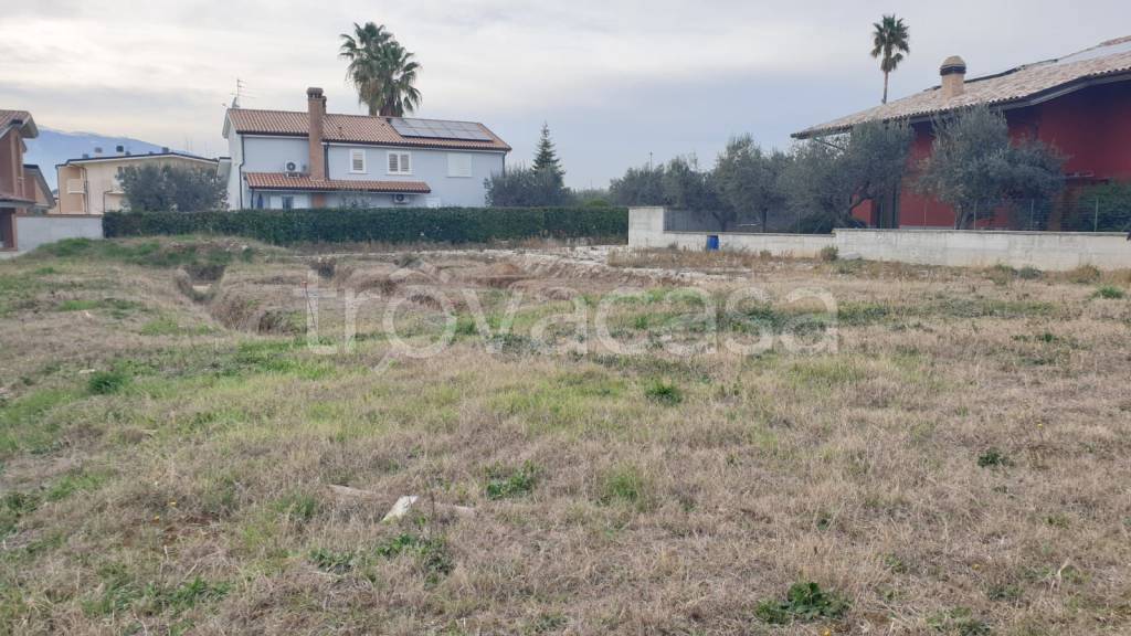 terreno edificabile in vendita a Nereto