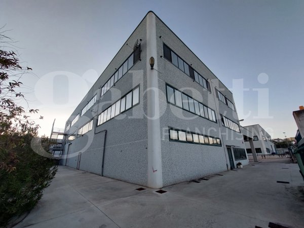 casa indipendente in vendita a Nereto