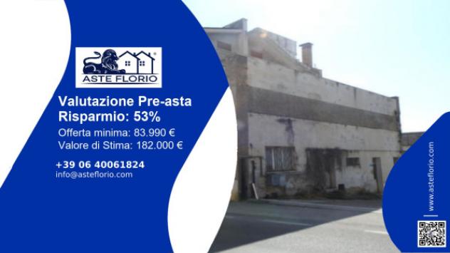 locale commerciale in vendita a Nereto