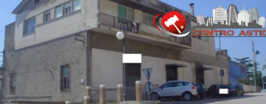 casa indipendente in vendita a Nereto