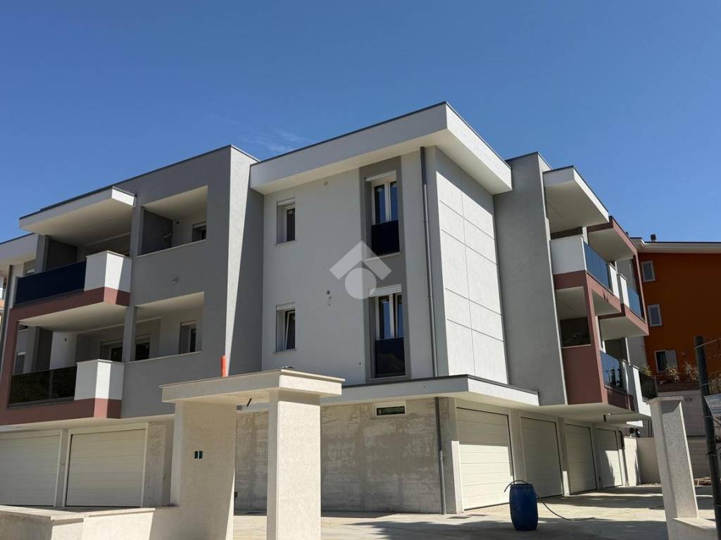 appartamento in vendita a Nereto in zona Certosa