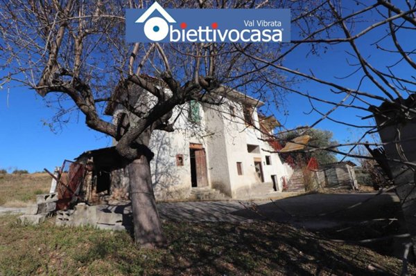casa indipendente in vendita a Nereto