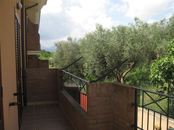 casa indipendente in vendita a Nereto