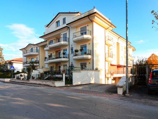 appartamento in vendita a Nereto