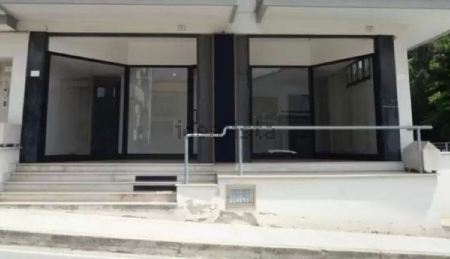 negozio in vendita a Nereto