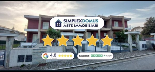 casa indipendente in vendita a Nereto