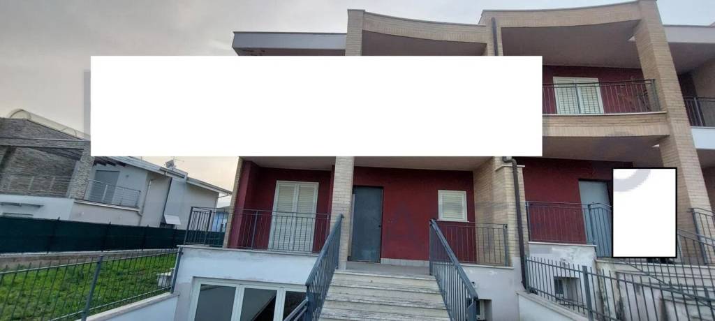 casa indipendente in vendita a Nereto