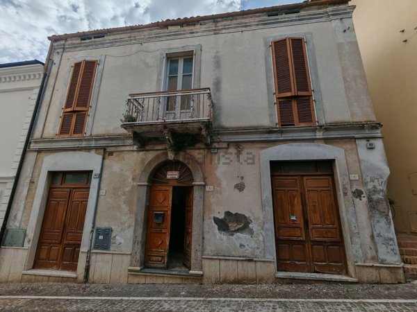 casa indipendente in vendita a Nereto