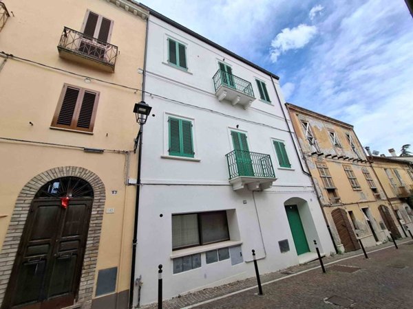 casa indipendente in vendita a Nereto