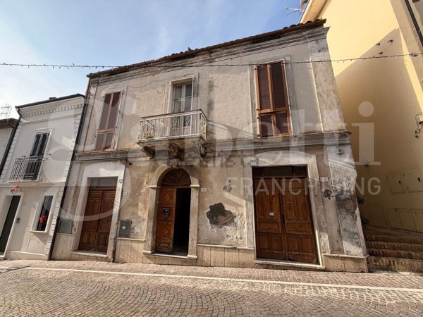 casa indipendente in vendita a Nereto in zona San Martino