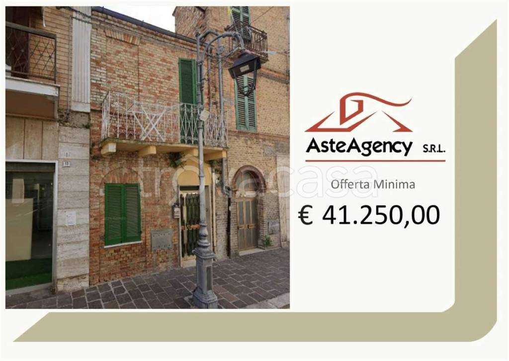 casa indipendente in vendita a Nereto