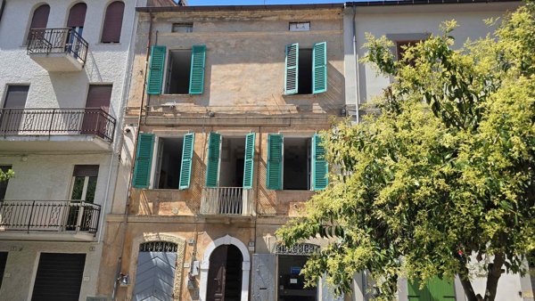 casa indipendente in vendita a Nereto