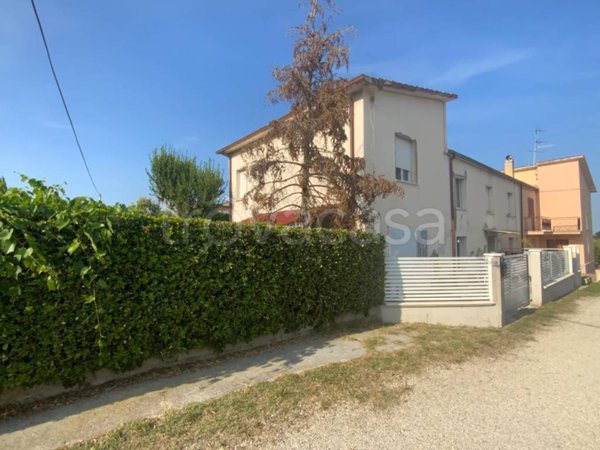 casa indipendente in vendita a Nereto in zona Vibrata