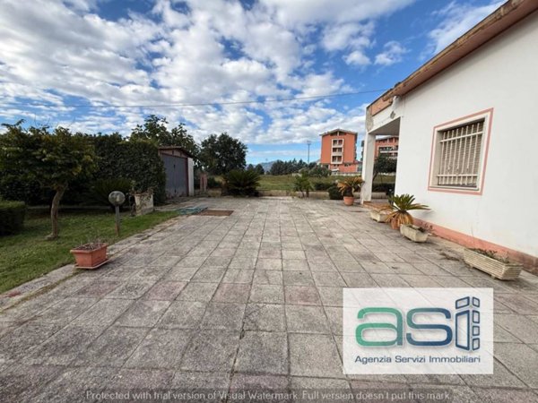 casa indipendente in vendita a Nereto