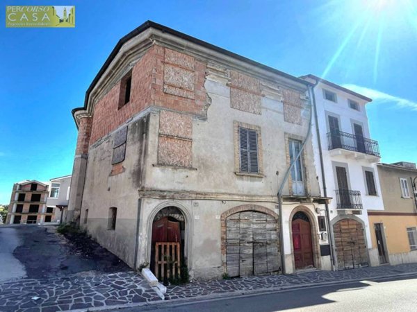 casa indipendente in vendita a Nereto in zona San Martino