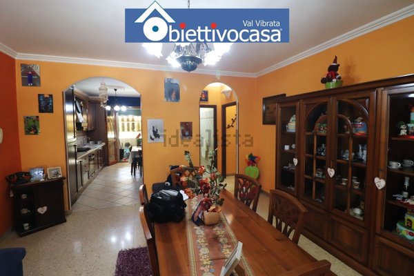 appartamento in vendita a Nereto in zona Vibrata